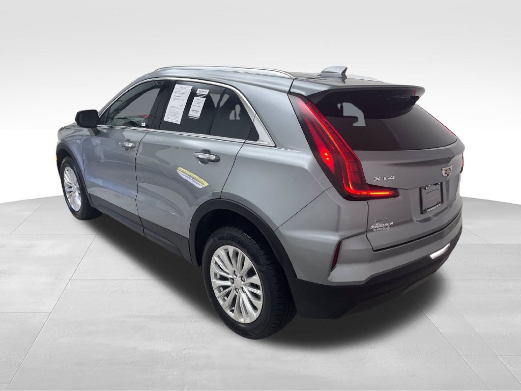 Used 2024 Silver Cadillac Luxury image 4