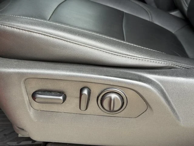 Used 2021 RED HOT Chevrolet LT Trail Boss image 22