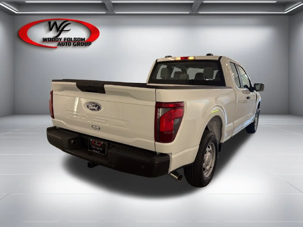 New 2026 Oxford White Ford XL image 6