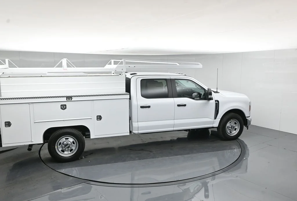 New 2026 Oxford White Ford XL image 47