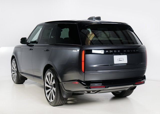 New 2026 Carpathian Grey Land Rover SE image 31