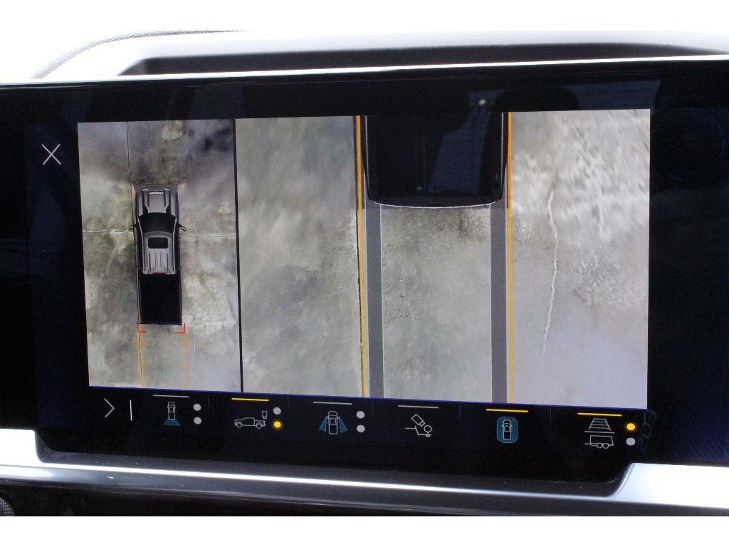 Used 2024 Summit White Chevrolet LTZ image 18