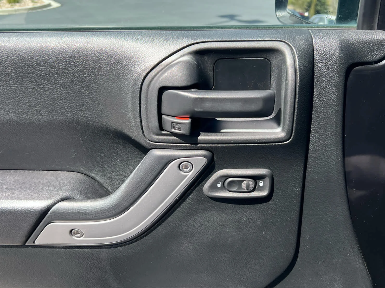 Certified Used 2018 Black Clearcoat Jeep Sahara image 27