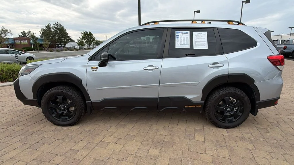 Certified Used 2023 Ice Silver Metallic Subaru Wilderness image 6