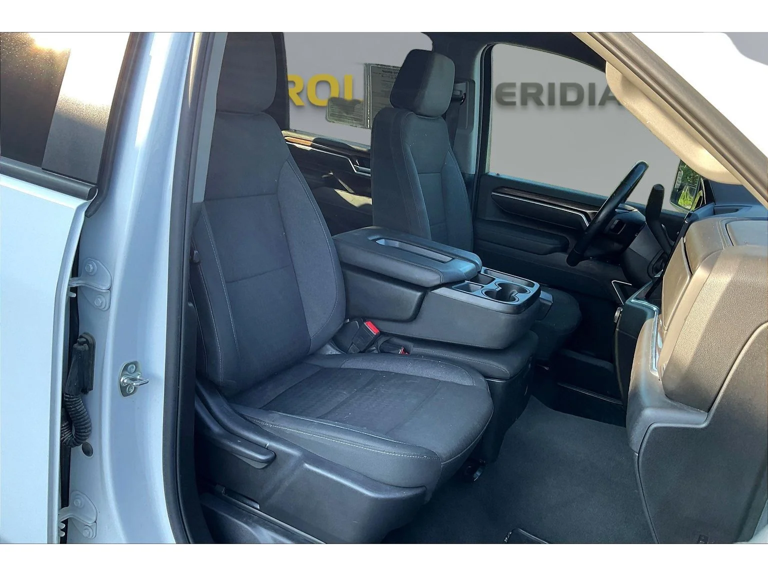Used 2025 Summit White Chevrolet LT image 6