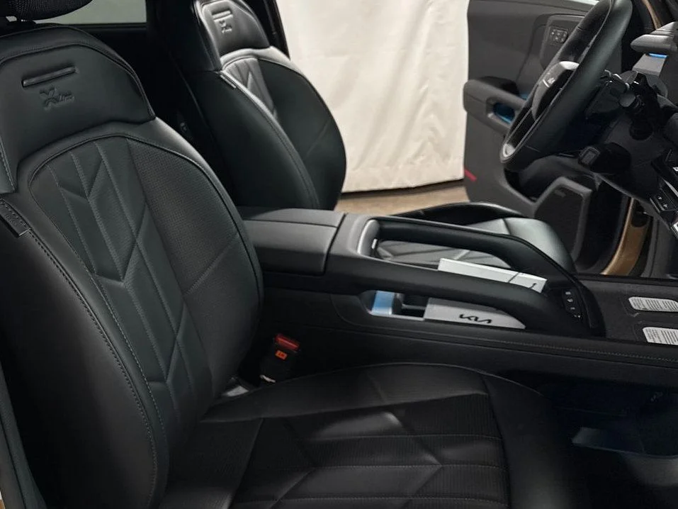 New 2027 Black Jade Green Kia X-Line SX image 30