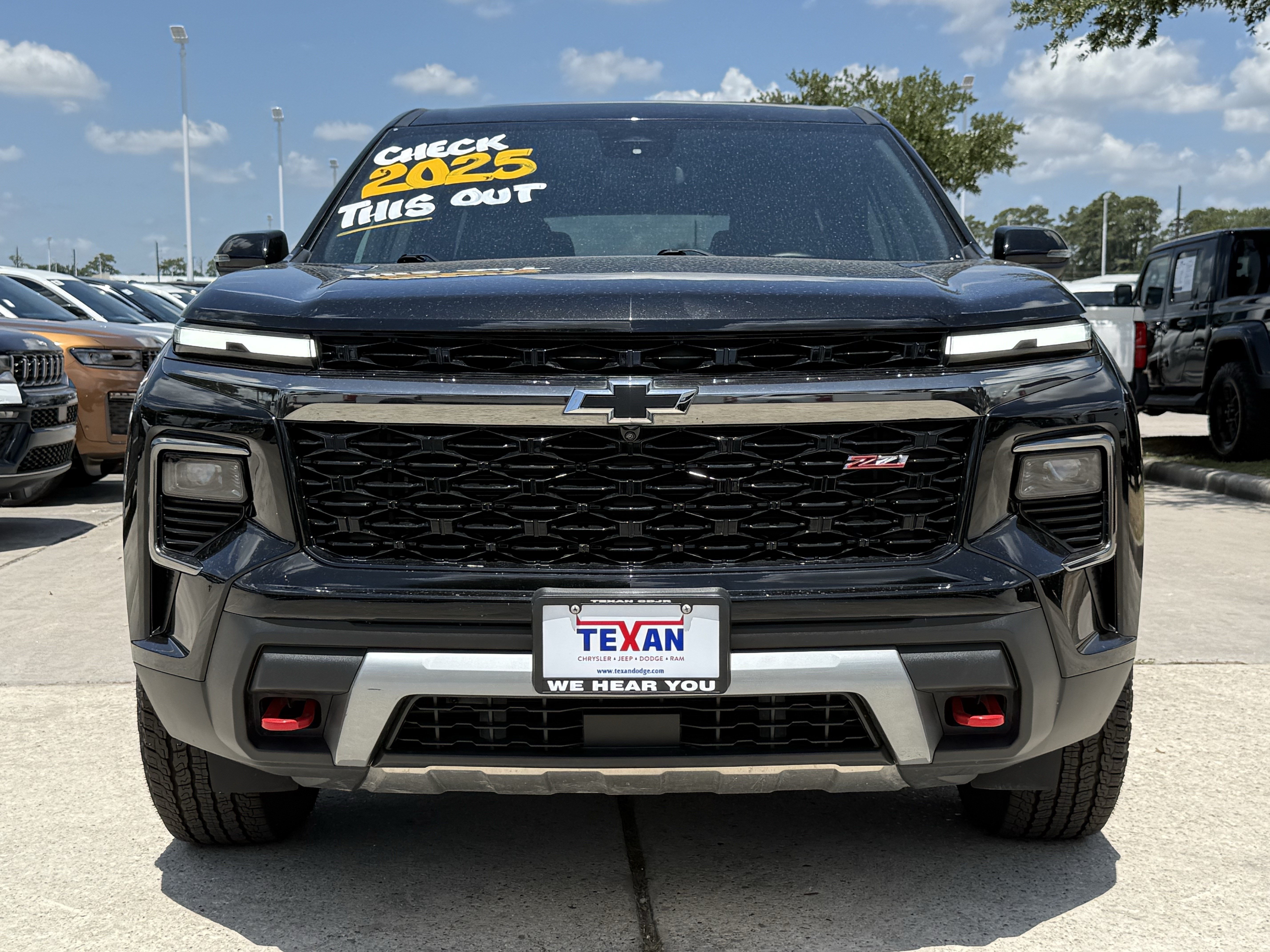 Used 2025 Mosaic Black Metallic Chevrolet AWD Z71 image 10
