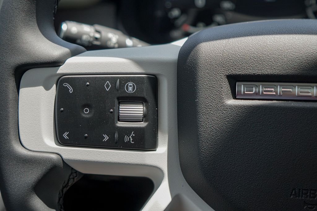New 2026 Borasco Grey Metallic Land Rover S image 18