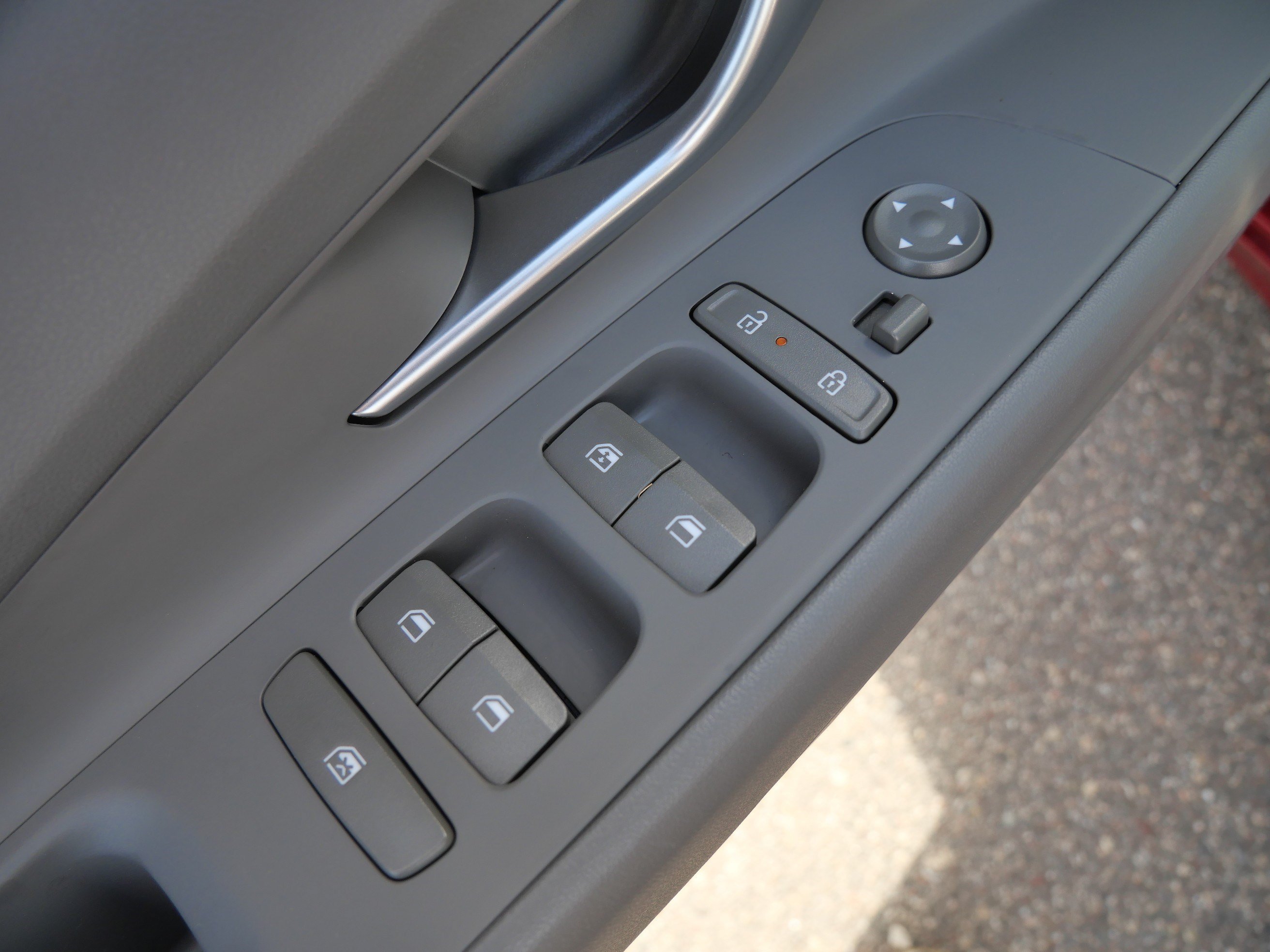 Used 2025 Ultimate Red Hyundai SEL Convenience image 19
