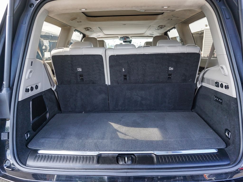 Used 2022 Black Jeep Series II image 24