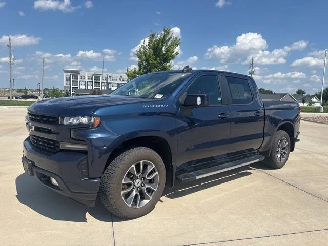 Used 2020 NORTHSKY BLUE METALLIC Chevrolet RST image 2