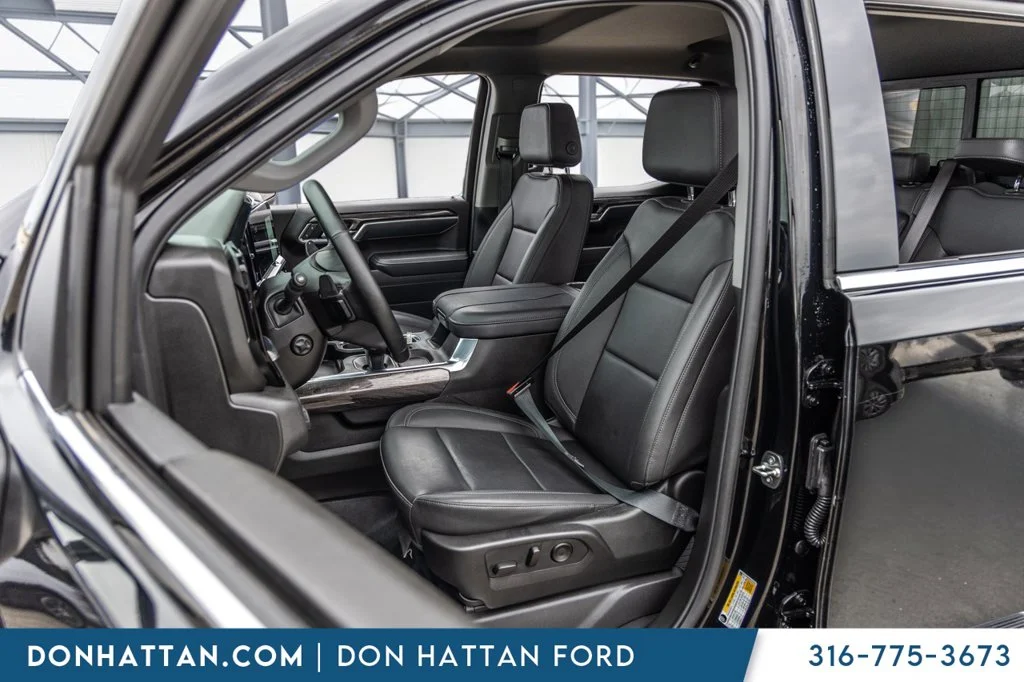 Used 2025 Black Chevrolet LTZ image 16