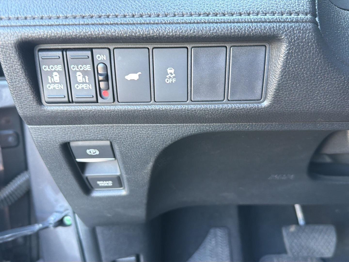 Used 2025  Honda EX-L image 18