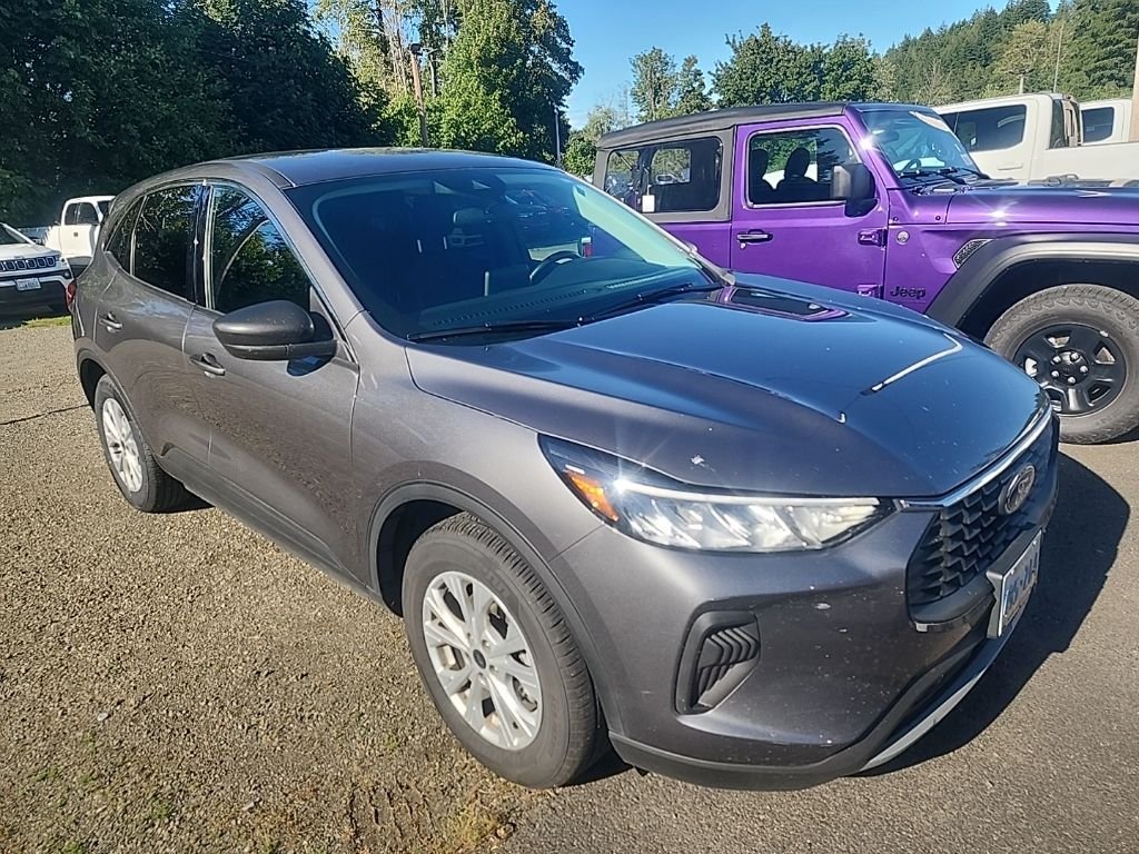 Used 2024 Gray Ford Active image 2