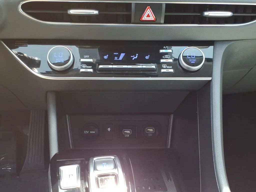 Used 2021 Gray Hyundai SEL image 20