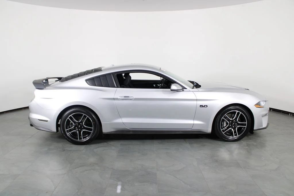 2019 Ford Mustang GT - Photo 11
