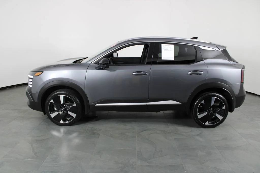 Certified Used 2026 Gray Nissan SR image 12