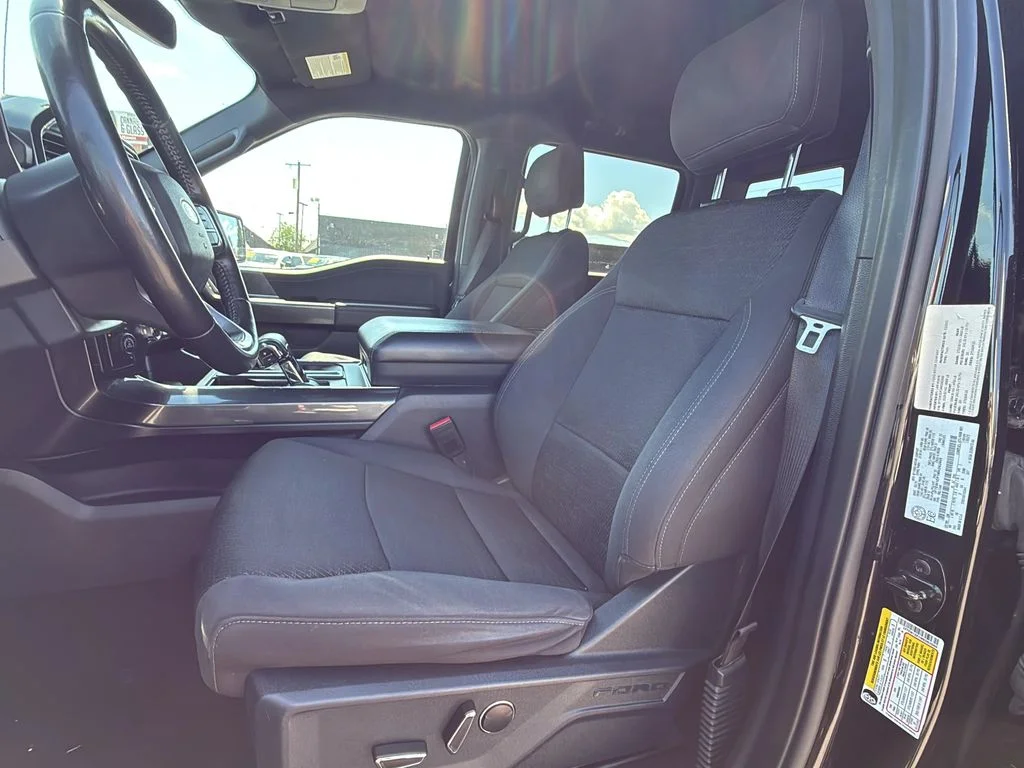 Used 2021 Agate Black Metallic Ford XLT image 11