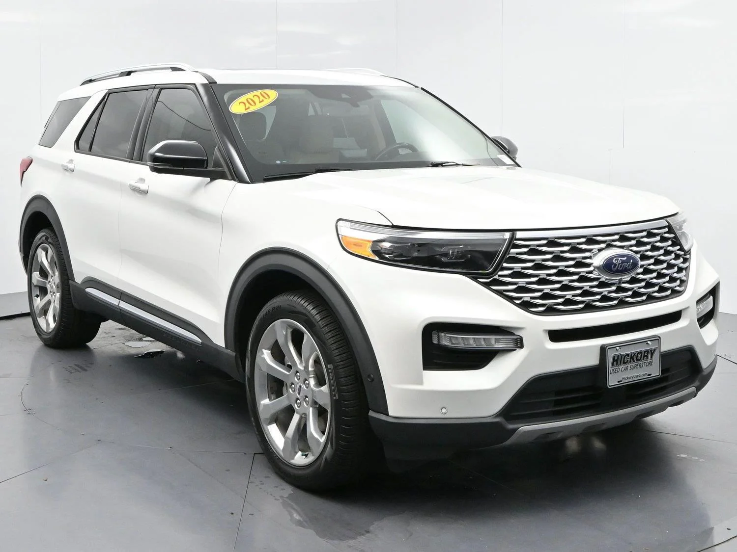 Used 2020 Star White Metallic Tri-Coat Ford Platinum image 2