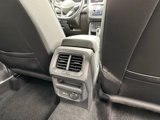 Used 2023 Gray Volkswagen 2.0T SE image 32