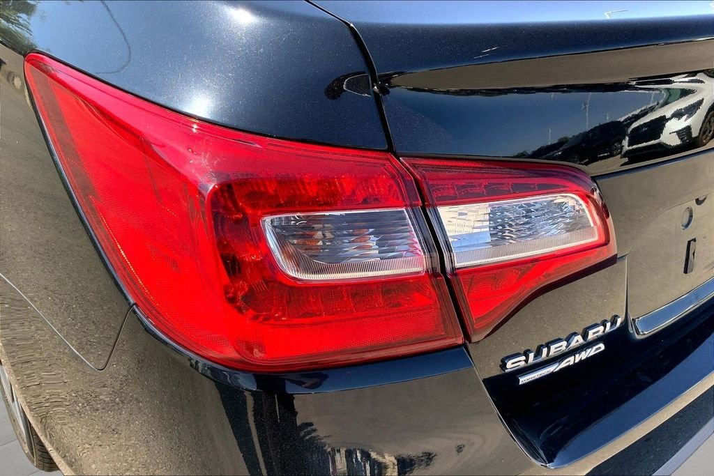 Used 2018 Black Subaru 2.5i image 23