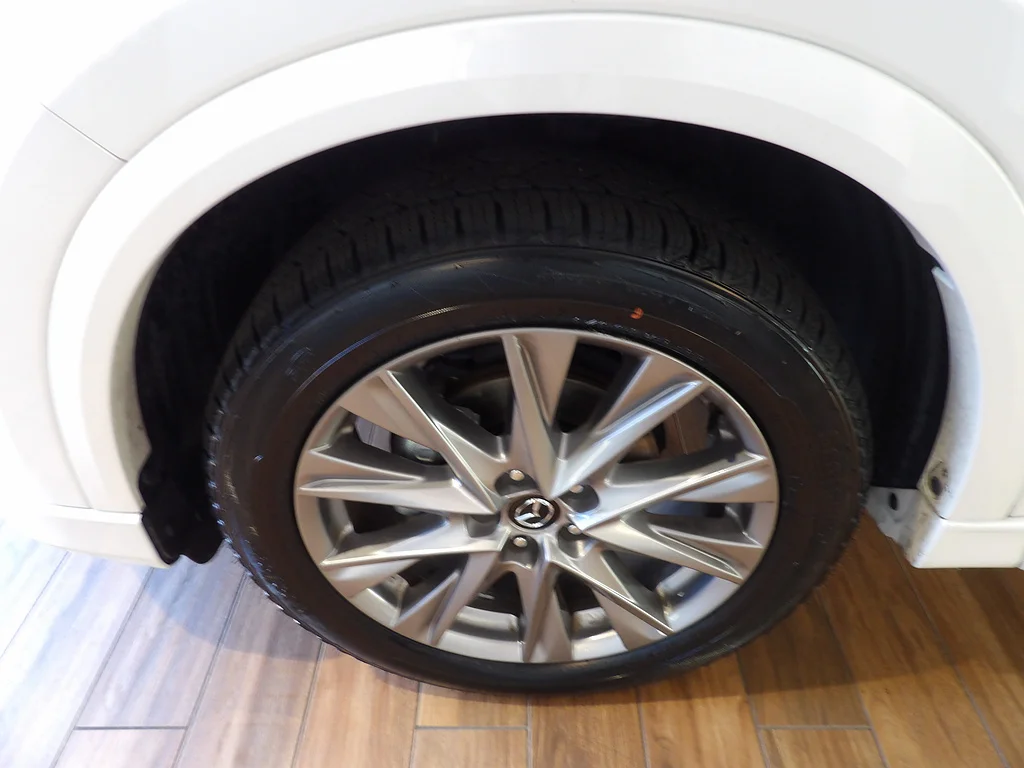 Certified Used 2024 Rhodium White Metallic Mazda 2.5 S Premium image 10