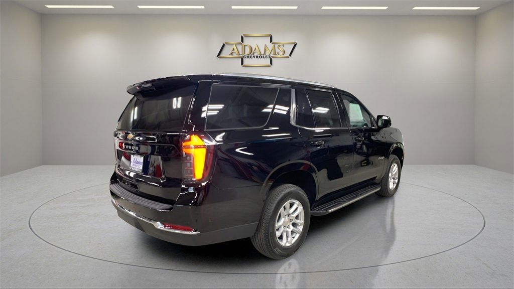 2026 Chevrolet Tahoe LS photo 3