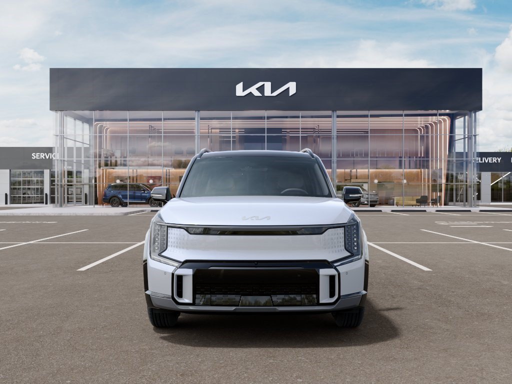 New 2026 Glacial White Pearl / Black Ro Kia GT-Line image 2