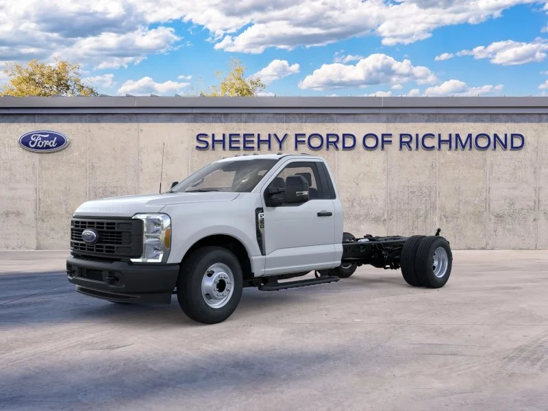 New 2026 Oxford White Ford F-350® XL image 2