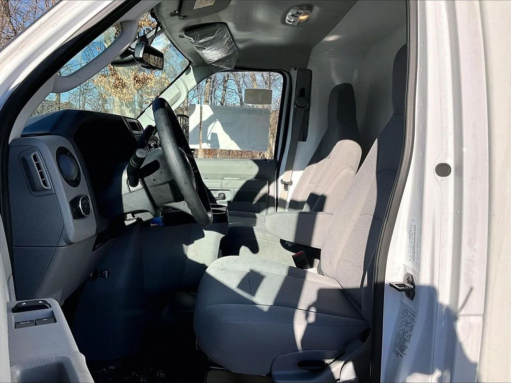 2026 Ford E-Series Cutaway Base - Photo 15