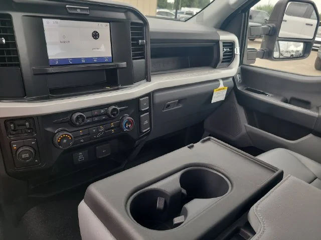 New 2026 Oxford White Ford XL image 16