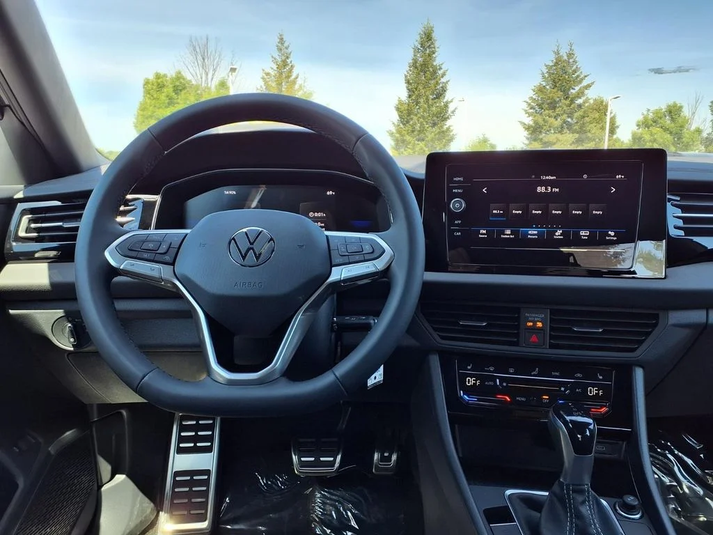 New 2026 Platinum Gray Metallic Volkswagen 1.5T Sport image 12