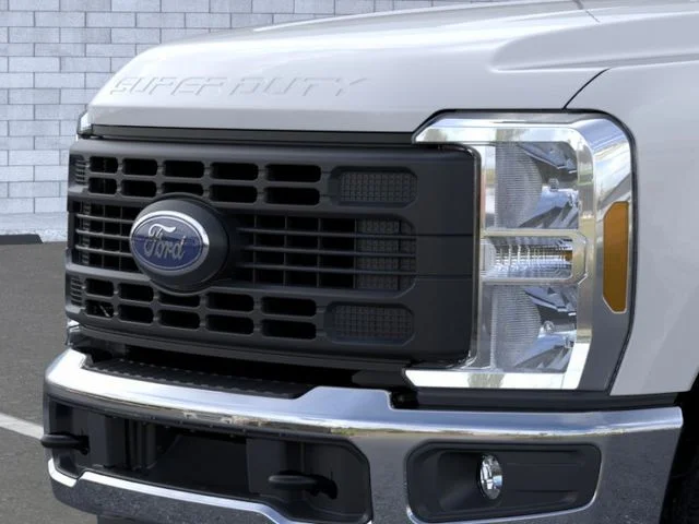 New 2026 Oxford White Ford F-350® XL image 17