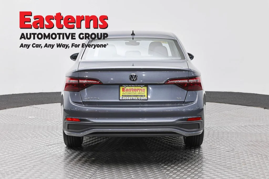 Used 2024 Silver Volkswagen 1.5T SE image 6