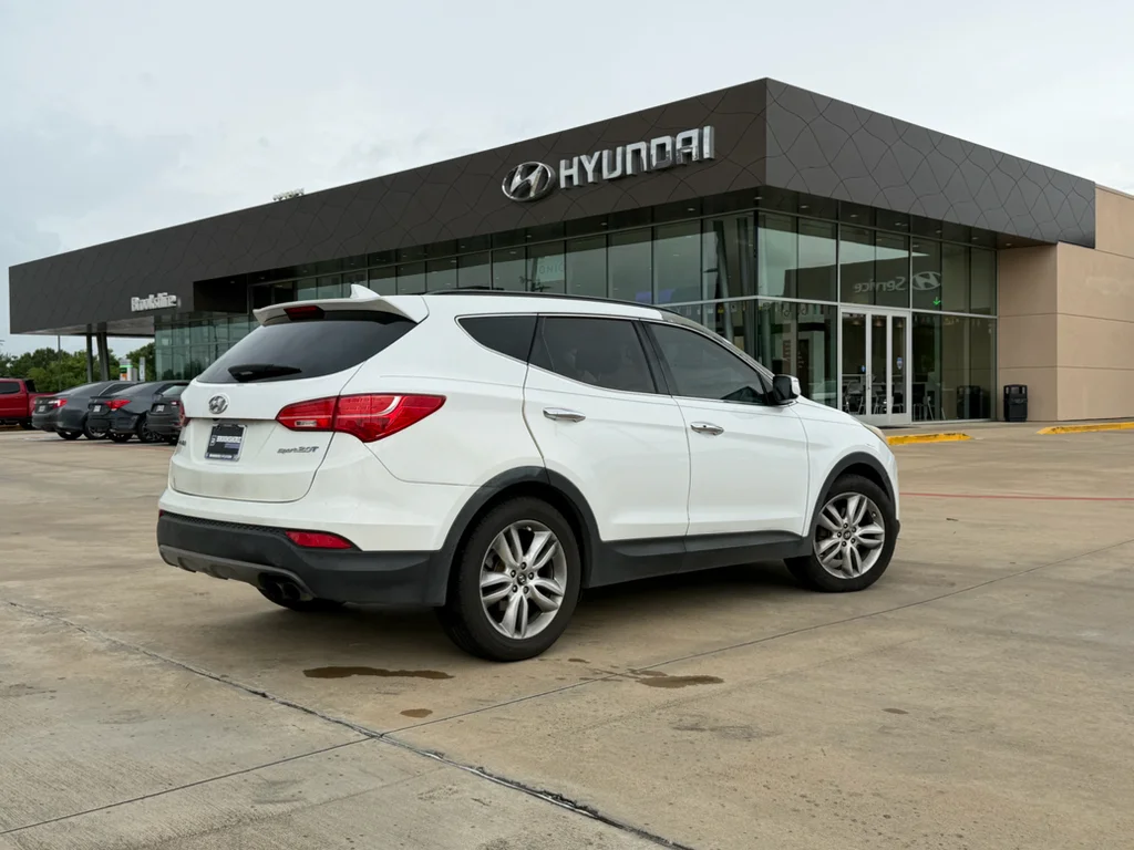 Used 2014 Frost White Pearl Hyundai 2.0L Turbo (A6) image 6
