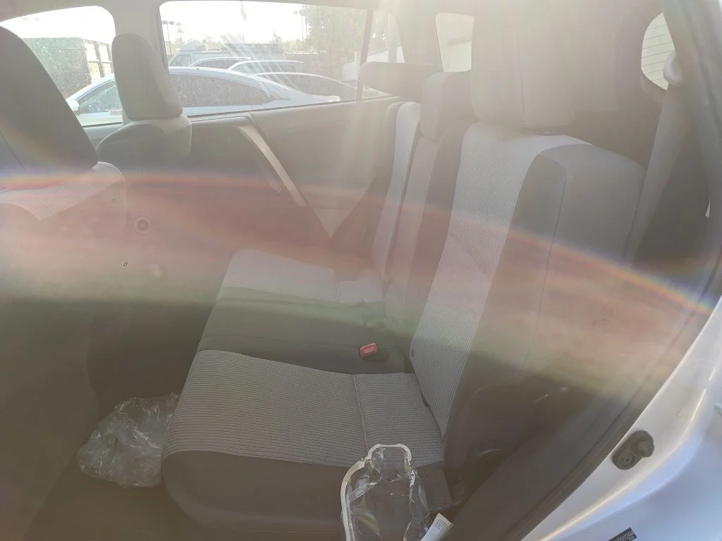 Used 2013 Silver Toyota LE image 16