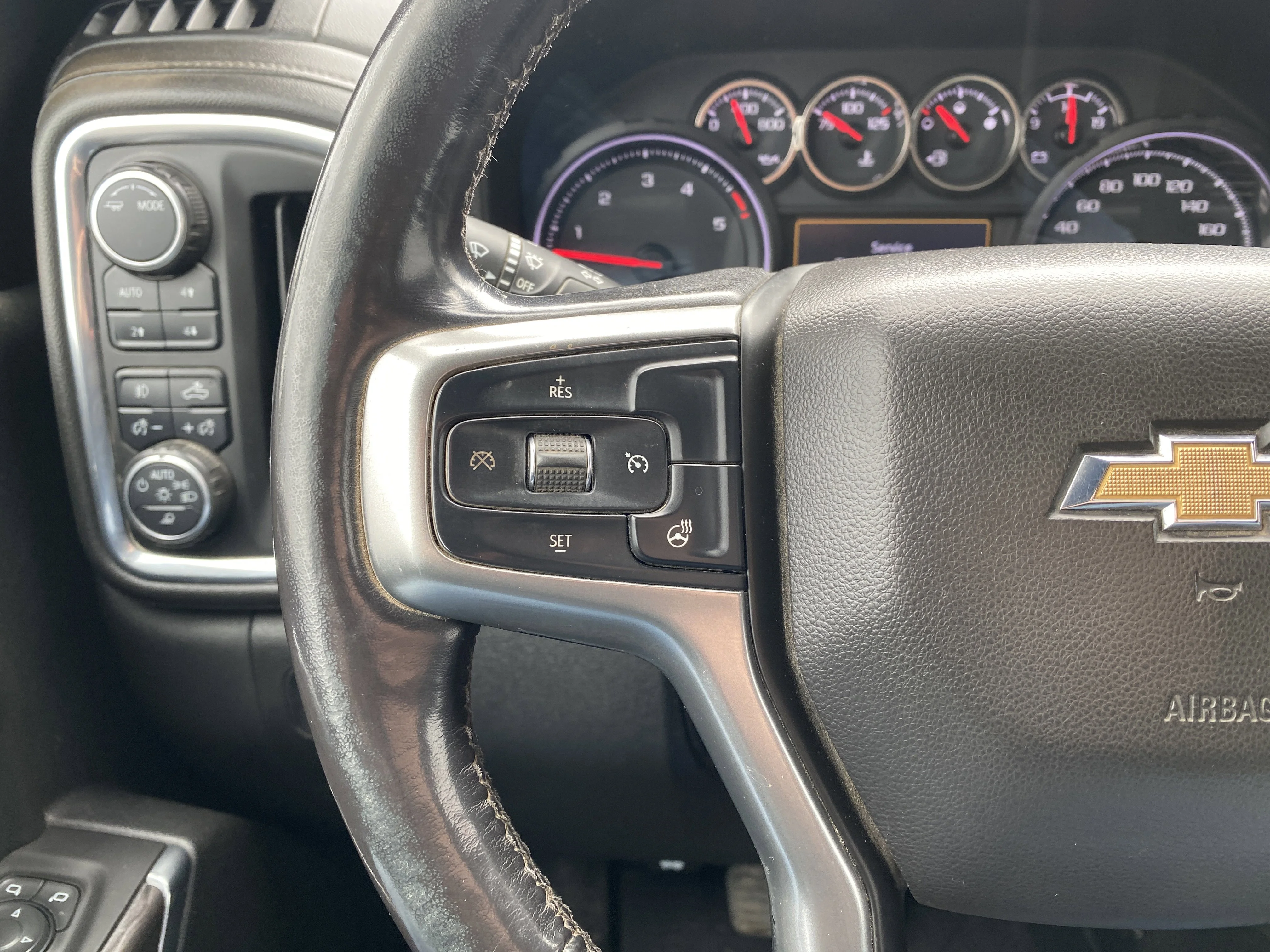 Certified Used 2020 Summit White Chevrolet LTZ Crew Cab  * DUALLY * LEATHER INTERIOR * TOW PACKAGE * image 12