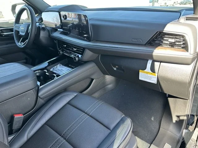 New 2026 Black Chevrolet High Country image 30