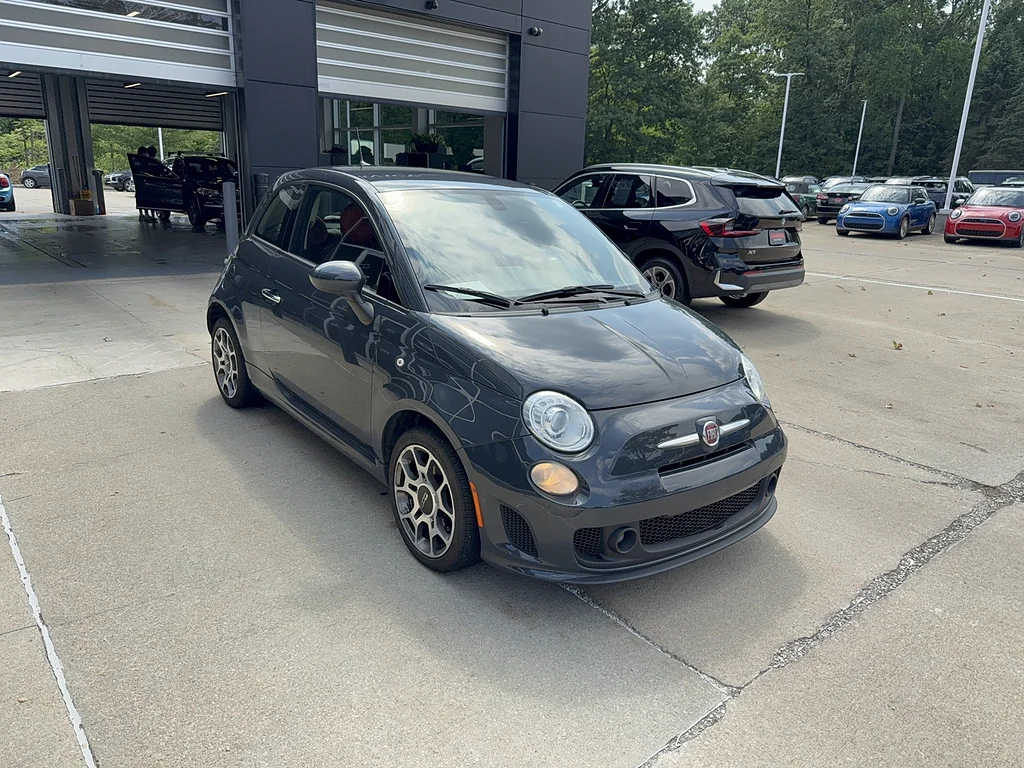 Used 2018 FIAT 500 Pop with VIN 3C3CFFKH4JT359197 for sale in Willoughby Hills, OH