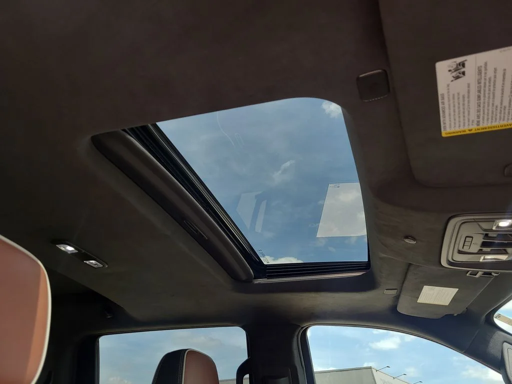 Used 2025 Blue GMC Denali Ultimate image 7