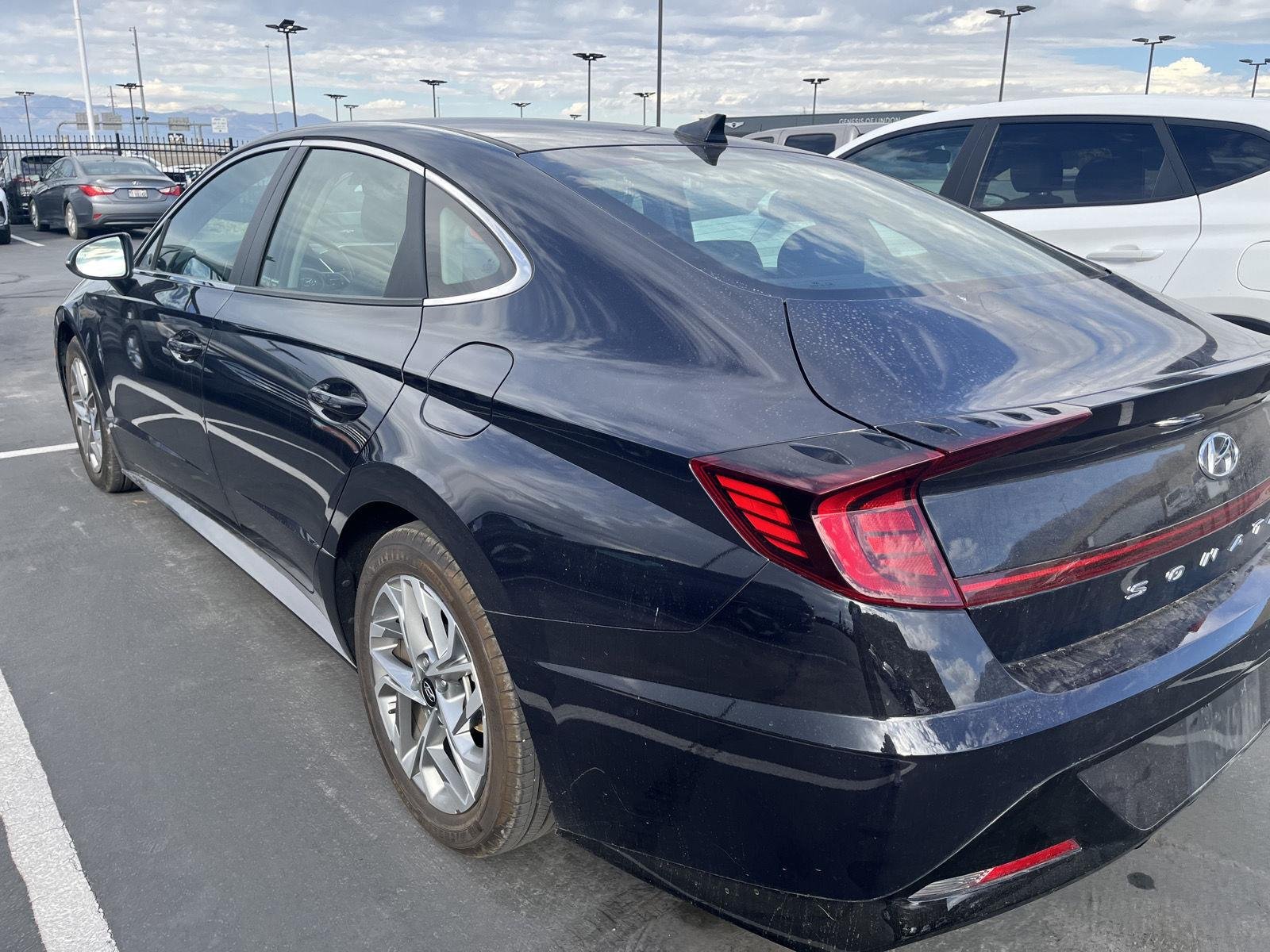 Certified Used 2023 Carbon Blue Hyundai SEL image 6