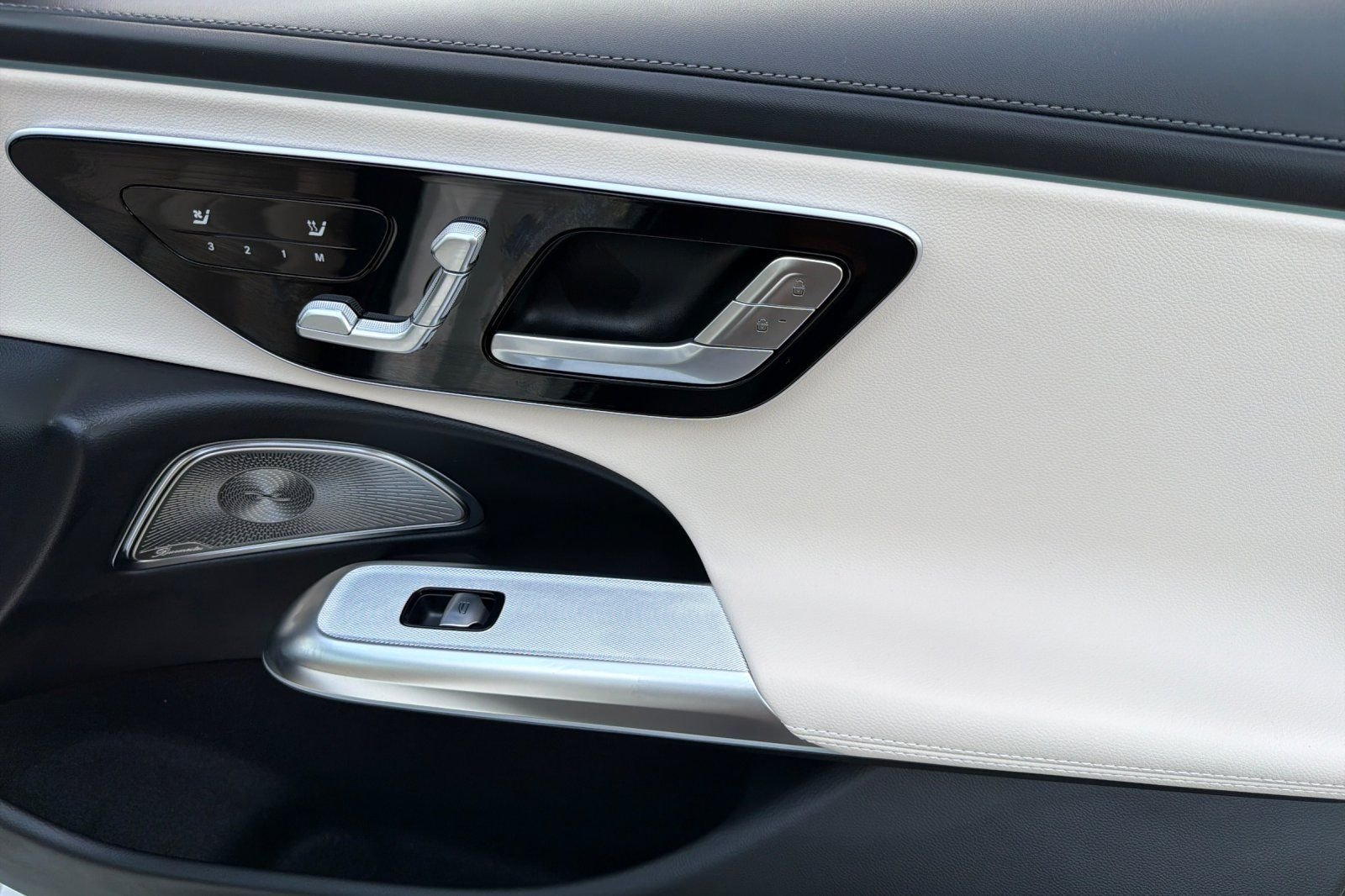New 2026 Polar White Mercedes-Benz E 350 image 36
