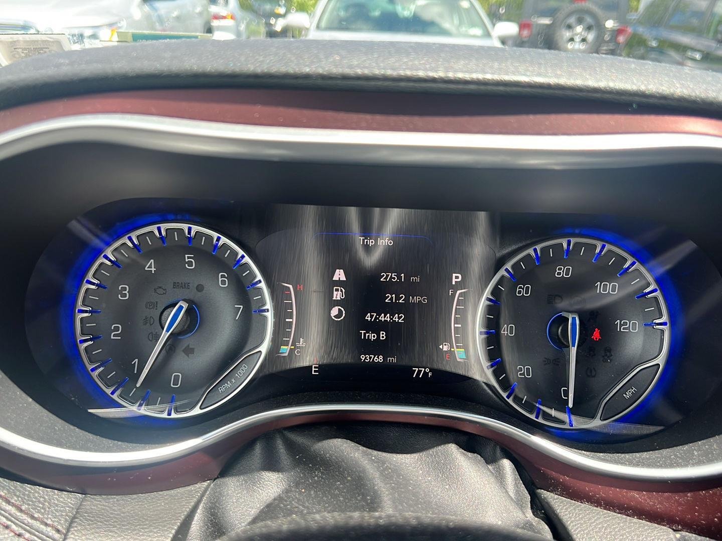 Used 2019 Velvet Red Pearlcoat Chrysler Limited image 6