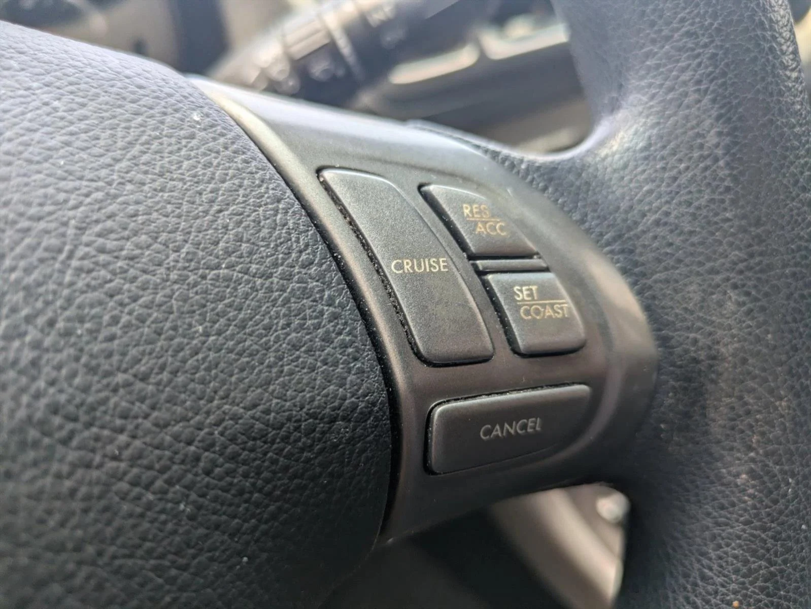 Used 2008 Blue Subaru  image 12