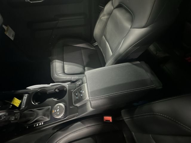 New 2026 Ruby Red Metallic Tinted Clearcoat Ford Outer Banks® image 28