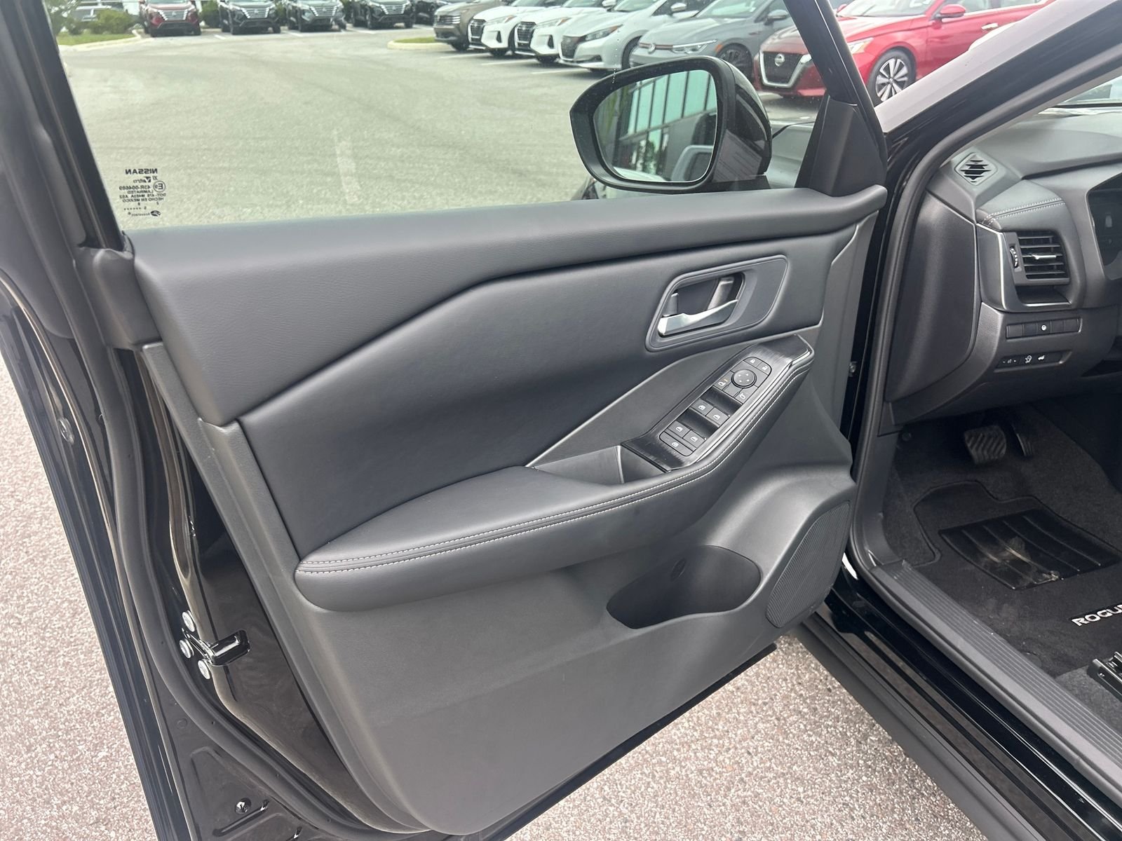 New 2026 Nissan Rogue SV 4D Sport Utility