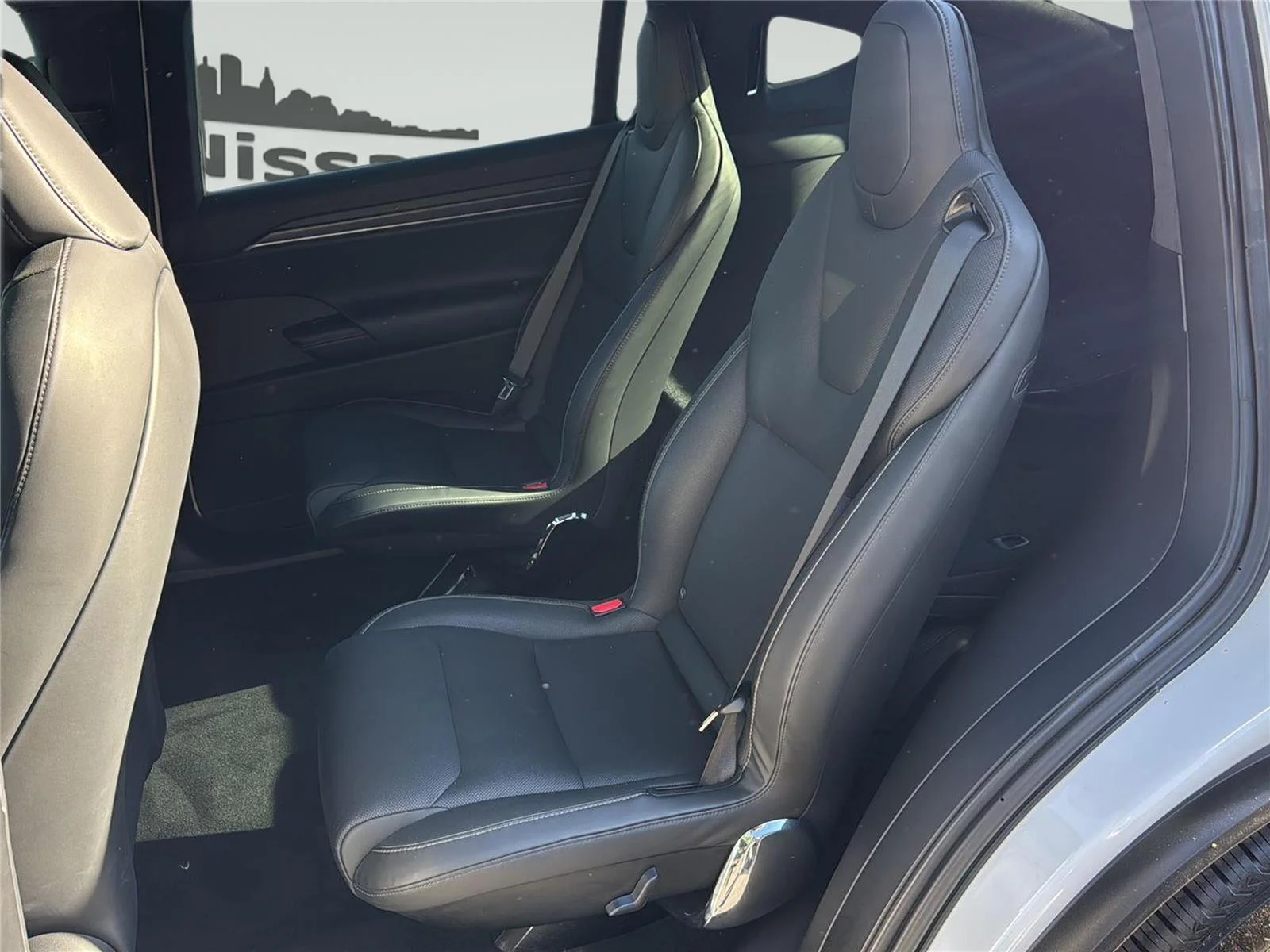 Used 2023 Pearl White Multi-Coat Tesla Plaid image 18