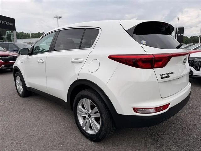 Used 2019 White Kia LX image 5