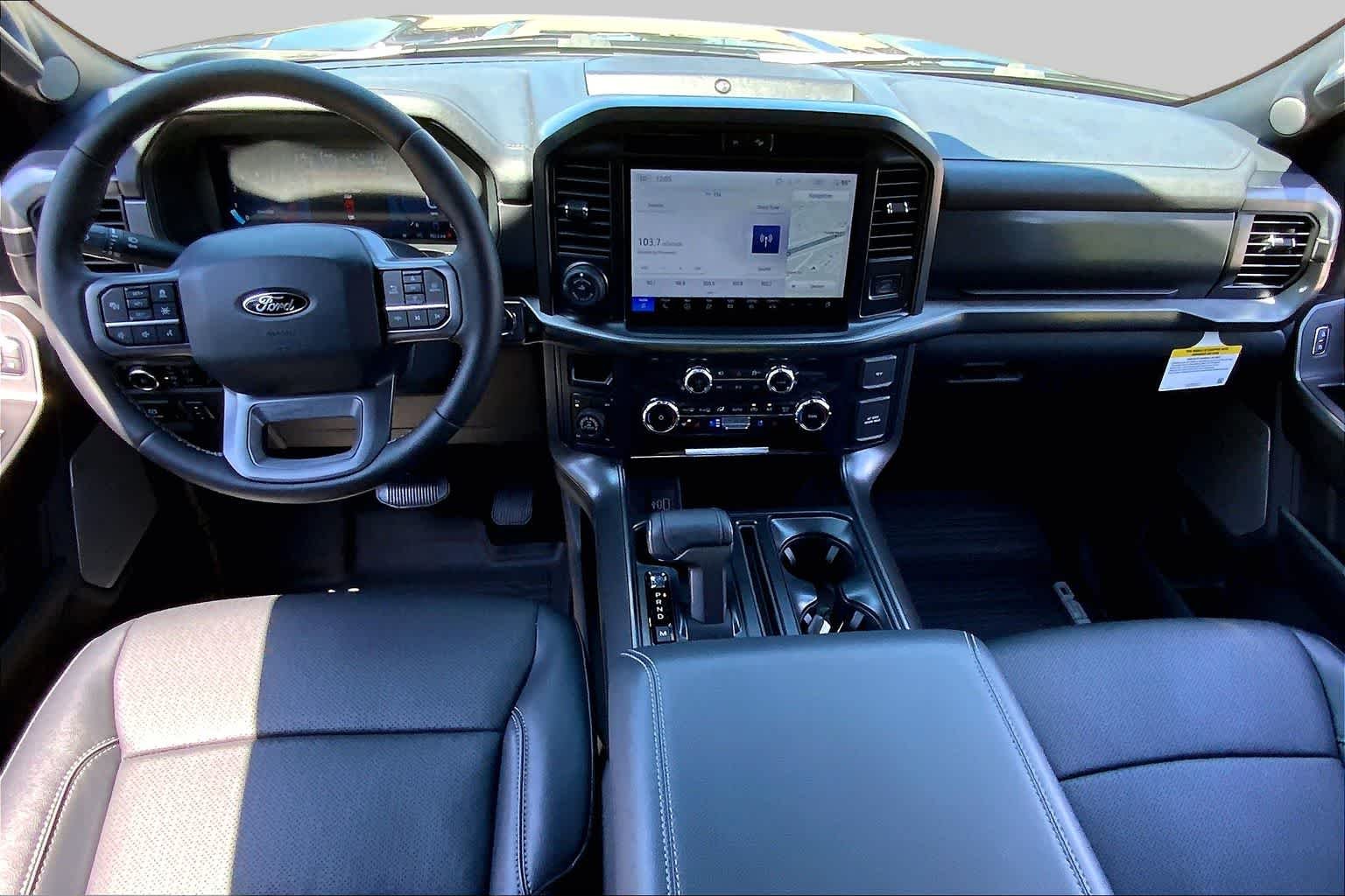 Used 2025 Agate Black Metallic Ford LARIAT image 30