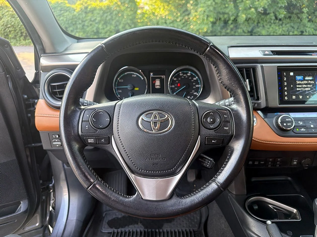 Used 2016 Gray Toyota Limited image 16